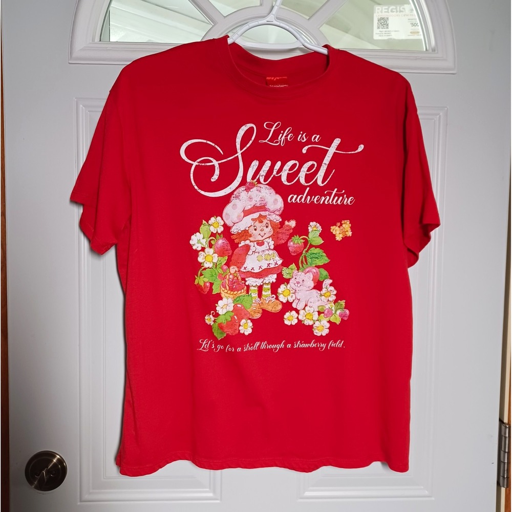 Strawberry Shortcake Red Graphic Print T-Shirt Crew Neck Short Sleeve M Cartoon